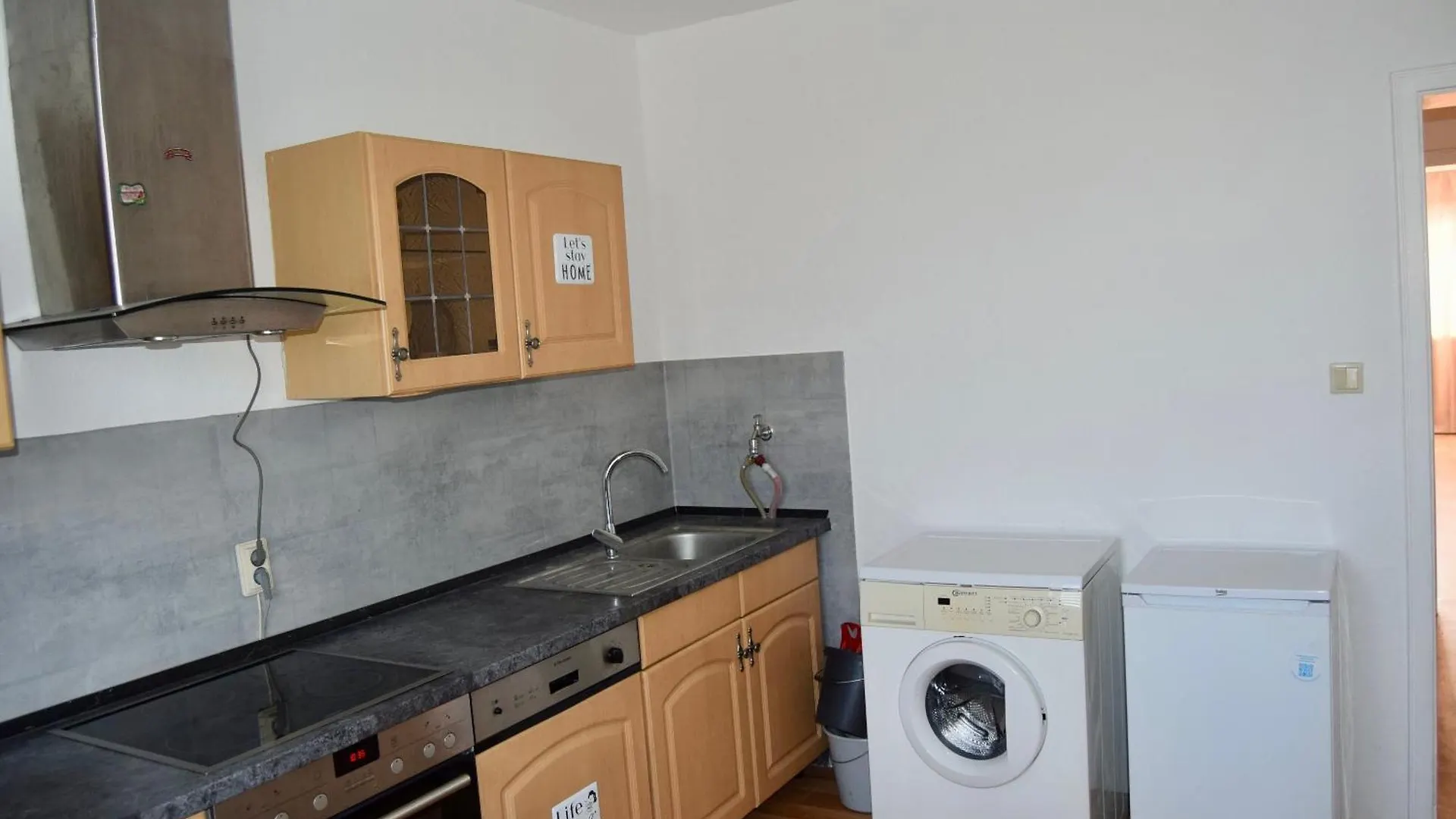 3 Zimmer Apartment In Hannover Muehlenberg Germany